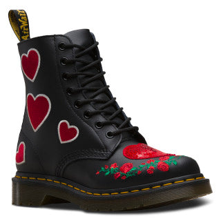 1460 Pascal Hearts Black+Dms Softy T + Sequin Patch Boots