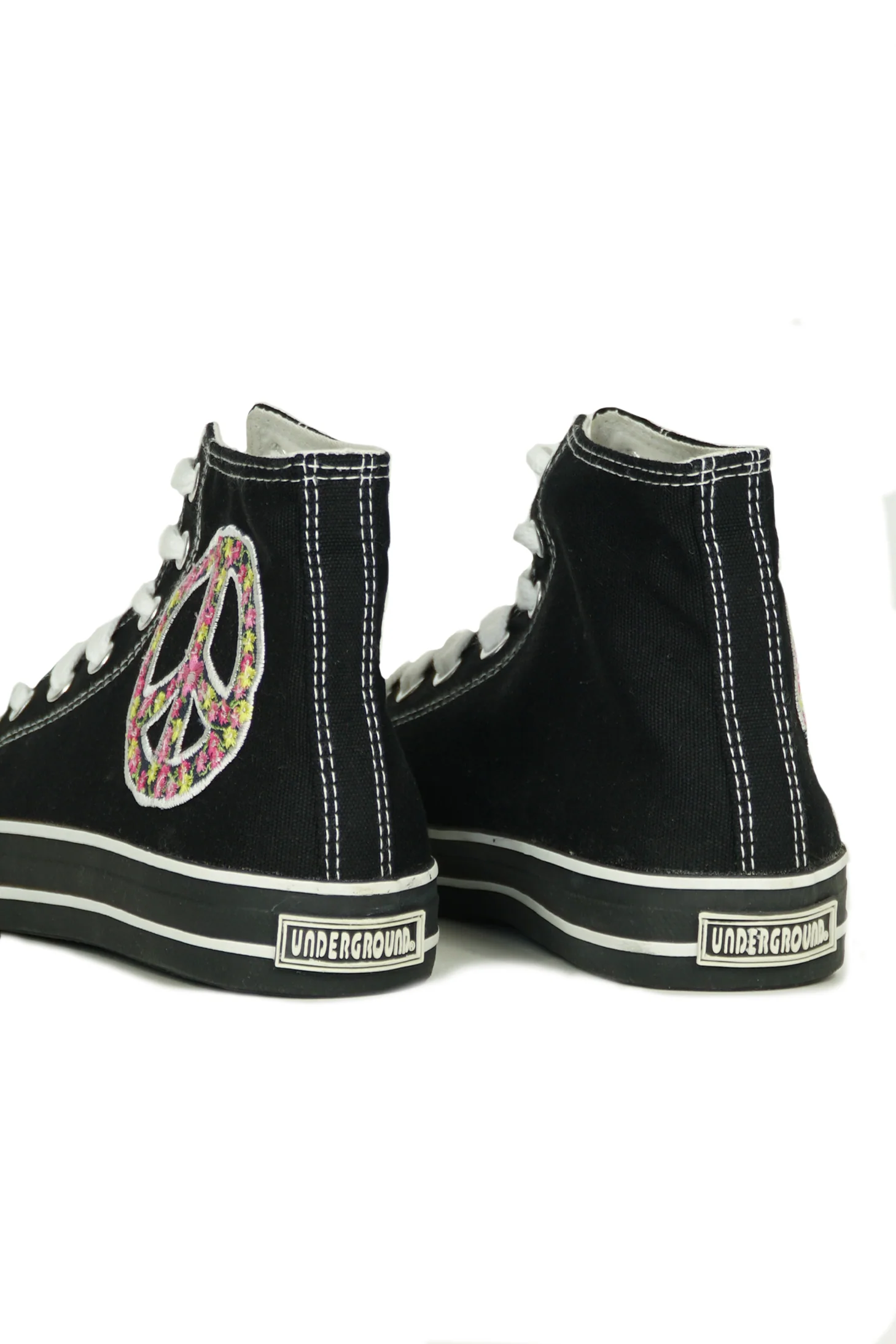 Underground Canvas Hi-Top Sneakers Black And Floral - Image 4