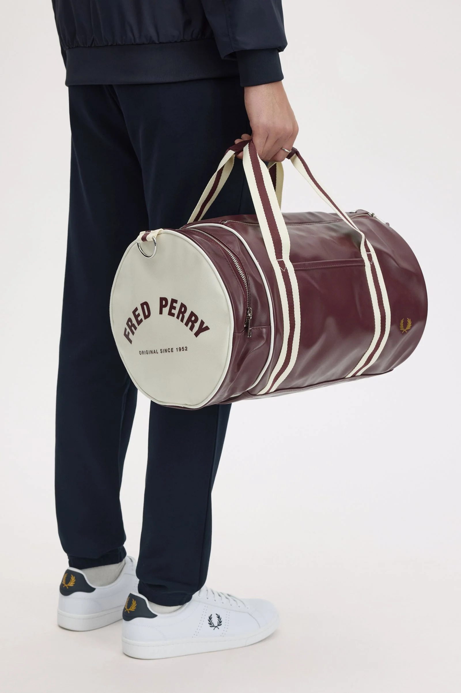 Fred Perry Classic Bag Oxblood - Image 2