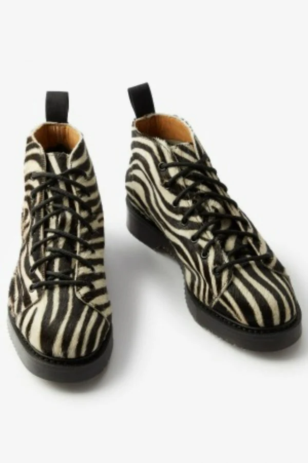 Fred Perry X George Cox Monkey Boot Zebra Print - Image 2