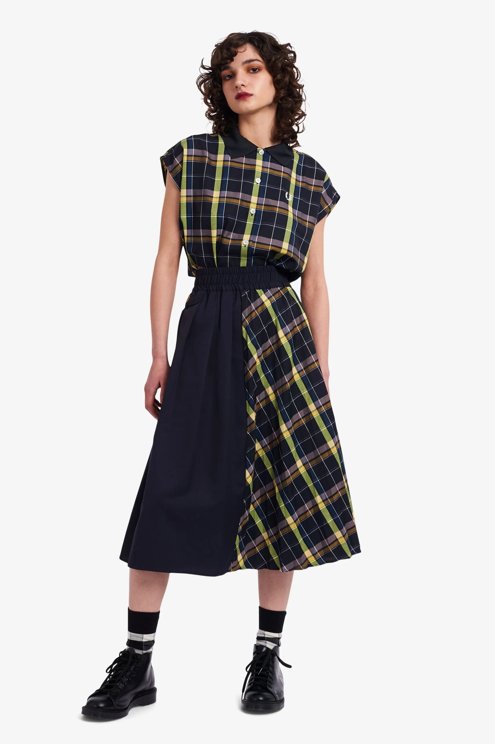 Fred Perry Womans Woven Check Shirt - Image 5